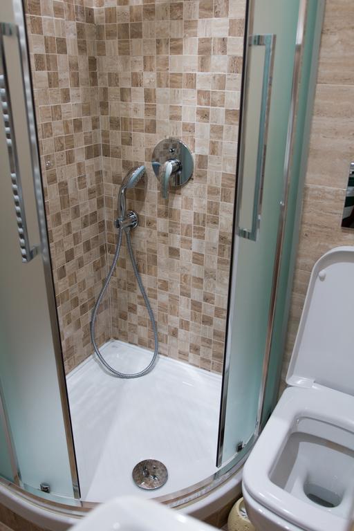 Square View Apartment Kazanlak Phòng bức ảnh