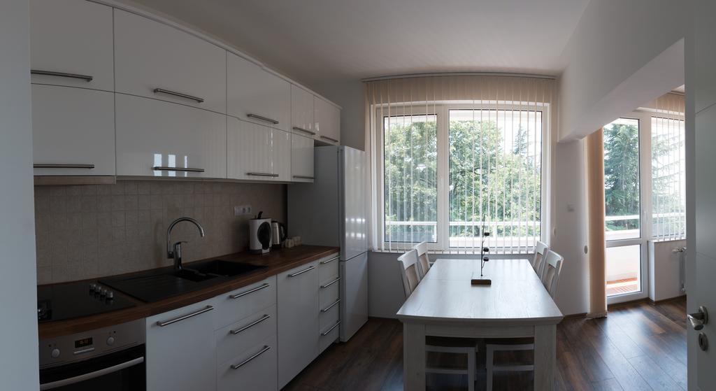 Square View Apartment Kazanlak Ngoại thất bức ảnh